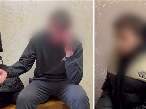 В Зеленогорске задержали подозреваемых в убийстве мужчин, найденных в общественном туалете					     title=