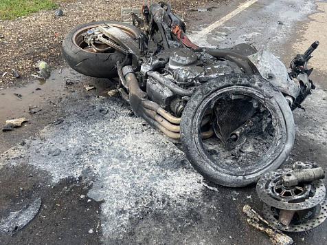В Красноярском крае мотоциклист погиб после столкновения с УАЗом. Фото: МВД 24