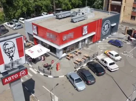 В Красноярске здание KFC у «Космоса» продают за 120 млн рублей. Фото: Avito