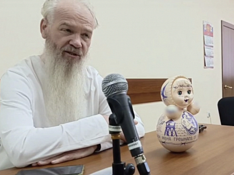 Красноярский художник Слонов вновь не смог оспорить приговор за «блатную» неваляшку. Фото: 7 канал Красноярск