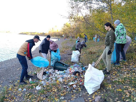 В Красноярске началась подготовка к акциям по очистке берегов рек и водоёмов. Фото: администрация Красноярска