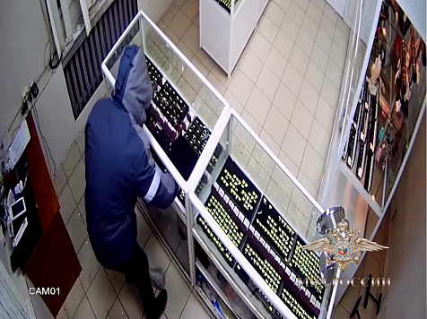 В Красноярском крае полицейские за сутки раскрыли кражу ювелирных изделий. Фото, видео: МВД