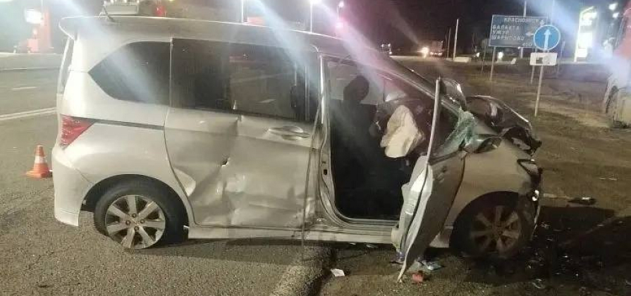 В Красноярском крае двое детей получили травмы в аварии из-за отсутствия автокресел