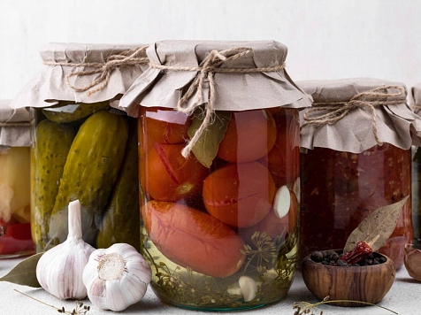 Роспотребнадзор предупредил красноярцев об угрозе ботулизма. Фото: freepik