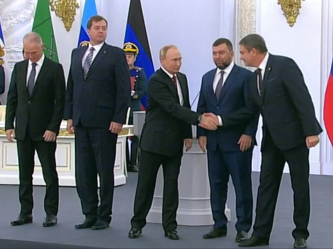 Церемония о вхождении в состав России новых областей состоялась в Кремле. Фото: Первый канал