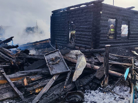 Два ребенка и мать погибли в сгоревшем частном доме в Красноярском крае. Фото: прокуратура Красноярского края