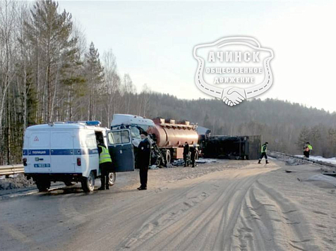 Под Ачинском в двух авариях погибли двое людей. Фото, видео: vk.com/achinskavto