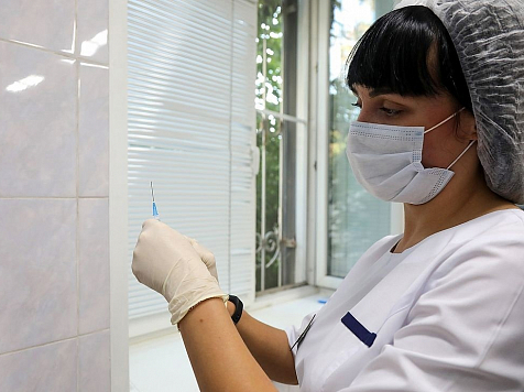 Уровень обязательной вакцинации от коронавируса составляет в Красноярском крае 77,3%. Фото: оперштаб