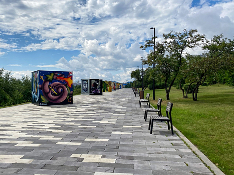 «Достаточно уныло»: что не так с Центральной набережной Красноярска по мнению горожан. Фото: МАУ «Красгорпарк»