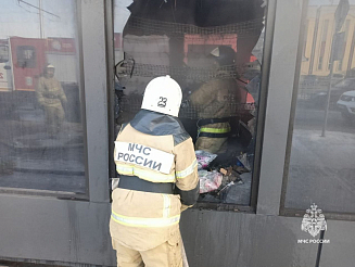 В Красноярске продавец пострадал при пожаре в цветочном магазине