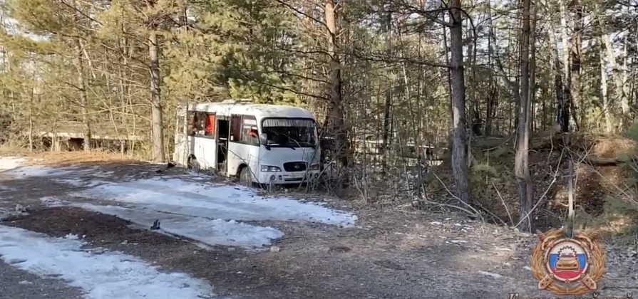 Девять человек пострадали в ДТП с автобусом в Красноярском крае 