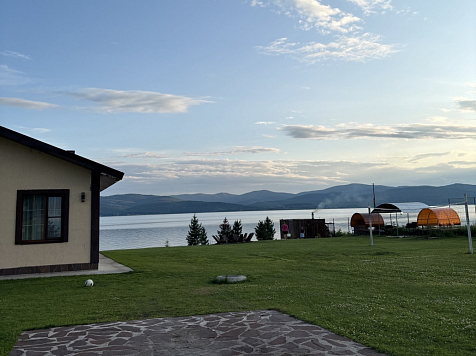 Красноярцам рассказали, можно ли вернуть предоплату за бронь коттеджа. Фото: 7 канал Красноярск