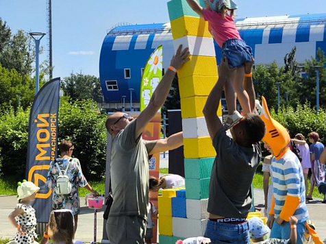 В Красноярске начинается праздник «Яркие берега» с танцами, играми и мастер-классами. Фото: 7 канал Красноярск