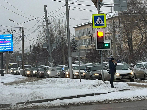 Красноярцам рассказали на кого жаловаться, если в городе упал на гололеде. Фото: Ксения Гречихина