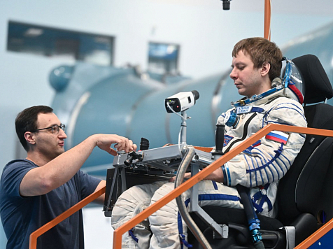 Красноярский космонавт показал, как работает планетоход. Фото: центр подготовки космонавтов имени Ю.А. Гагарина