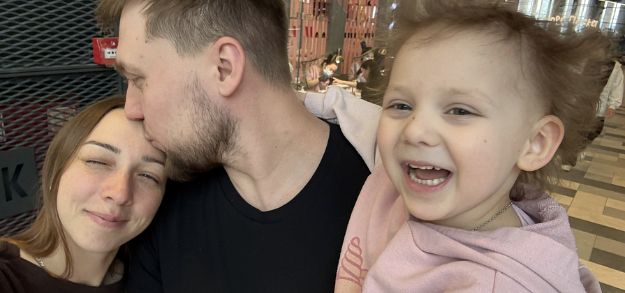 «Мы и представить не могли»: история трехлетней Софии, за жизнь которой борются родители-врачи из Красноярска