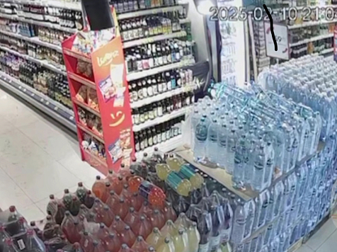 21-летний наркокурьер попался на воровстве продуктов из магазина в Красноярске. Фото: МВД Красноярского края