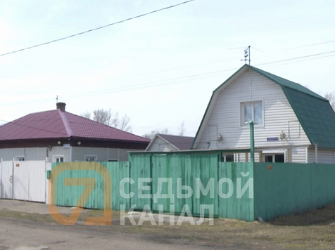 Соседи рассказали об отношениях в семье подозреваемой заказчицы убийства родной дочери. Фото: 7 канал Красноярск