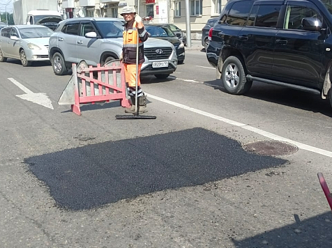 Красноярские дорожники восстановили ​​​55 000 кв. метров дорожного полотна. Фото: УДИБ
