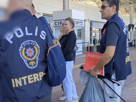 Беглая топ-менеджер красноярского банка отправится в тюрьму за кражу 150 млн. Фото: МВД России