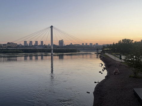 Красноярки просят помощи у губернатора Котюкова из-за приставаний мужчины на острове Татышев. Фото: Арина Андреева