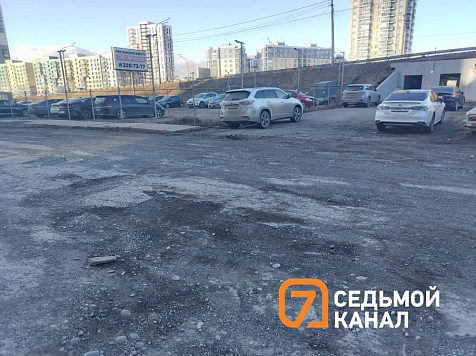 В Красноярске жители Северного несколько лет не могут добиться нормальной дороги