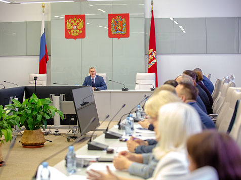 Алексей Додатко: «Власть должна работать быстрее». Фото: пресс-служба Заксобрания Красноярского края