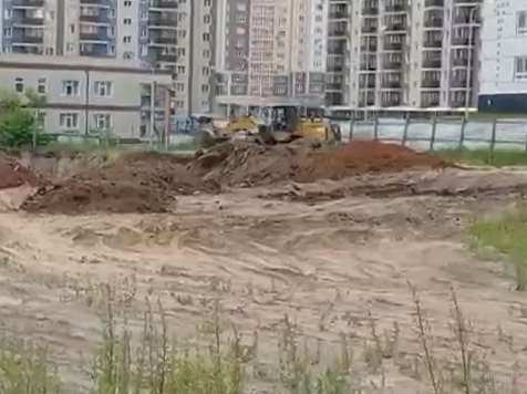Скандальный участок в красноярском микрорайоне Яблони благоустроят в 2022 году. Фото, видео: https://vk.com/center_kras