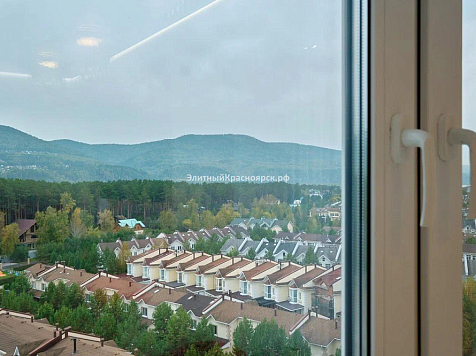 В Красноярске продают квартиру с видом на горы за 25 млн рублей. Фото: «Элитный Красноярск»