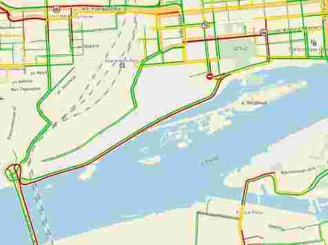 «Мы упираемся в тупик»: стоящие в пробке  с 4-го моста водители коротают время за ироничной перепиской (фото)