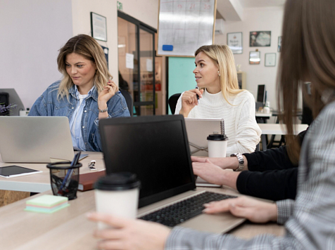 Чистильщик листов и удаленный лепщик пельменей: названы самые необычные вакансии в Красноярске. Фото: Freepik