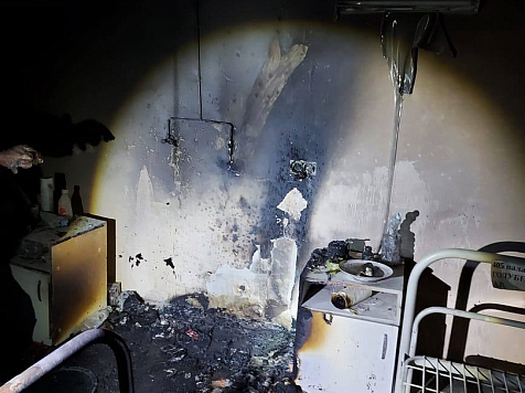 В Красноярске скончались еще две пациентки после пожара в 20-й больнице. Фото: МЧС