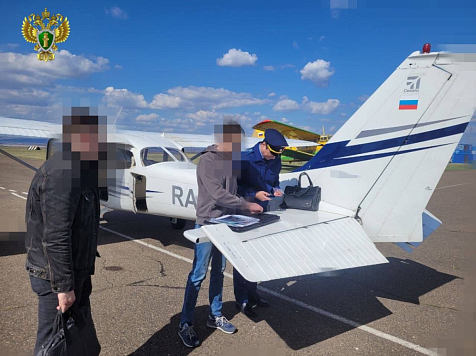 Под Красноярском суд запретил нелегальные платные полеты на самолете. фото: Западно-Сибирская транспортная прокуратура