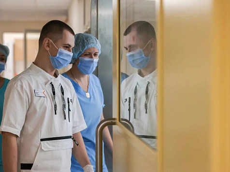 Пострадавшие от нападения с поджогом в красноярской школе попали в ожоговую реанимацию. Фото: Краевая клиническая больница