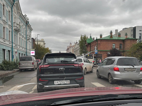 Красноярцам разрешили ездить по выделенным полосам в праздники. Фото: 7 канал Красноярск