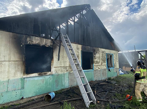В деревне под Красноярском погибла женщина при пожаре в доме. Фото: МЧС Красноярского края