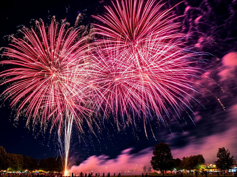 Красноярцы могут остаться без фейерверков на Новый год. Фото: Шедеврум