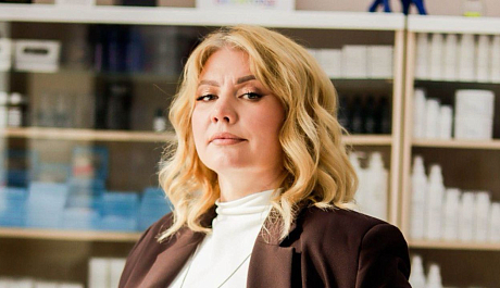 Анна Попова