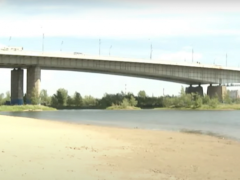 Единственный официально разрешенный в Красноярске пляж объявил о закрытии купального сезона. Фото: 7 канал Красноярск