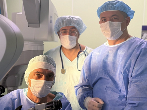 Красноярские хирурги собрали пациентке челюсть из кости ноги. Фото: Краевая клиническая больница