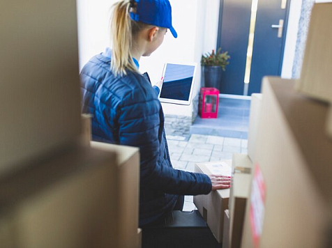 Предостережение выдали «Почте России» за то, что она «навязала» пенсионеру страховку без его согласия . Фото: Freepik.com