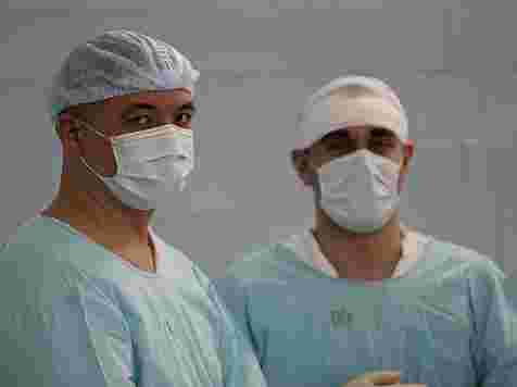 В Красноярске впервые установили распечатанную на 3D-принтере титановую челюсть. Фото предоставлены Иваном Каном 