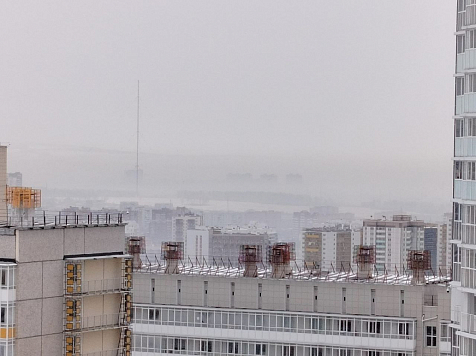 Над Красноярском сразу после Нового года собрался смог. Фото: Анастасия Василькова