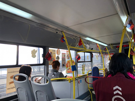 Красноярцы с утра не могут расплатиться по безналу в автобусах из-за сбоя в приложении . Фото: Дмитрий Мамаев