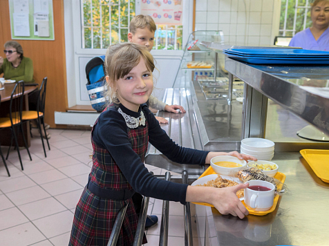 В Красноярском крае отмечена самая низкая в Сибири удовлетворённость горячим питанием в школах. Фото: https://edu.gov.ru/