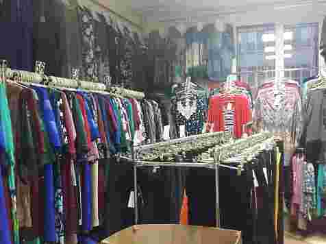 Эксперты проверили кожаные ремни и перчатки и нашли ненатуральные. Фото: архив trk7.ru