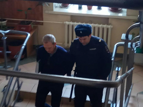 Заявивший о своей невиновности главврач перинатального центра потребовал закрыть процесс для общественности. Фото: Яков Калинин