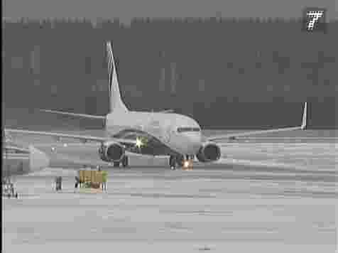 Самолет из Красноярска экстренно сел в Новосибирске из-за пассажирки с больным сердцем