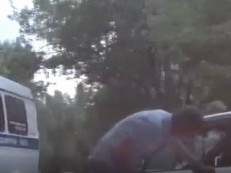 В Красноярске пьяный водитель угнал с АЗС машину своего знакомого. Фото, видео: МВД