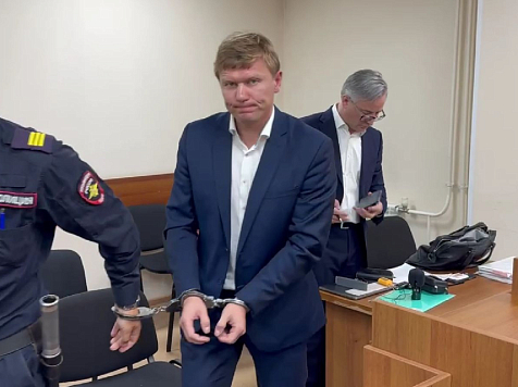 В Красноярске обманувший дольщиков застройщик проигнорировал запрет на выезд и отправился в отпуск. Фото/видео: прокуратура края